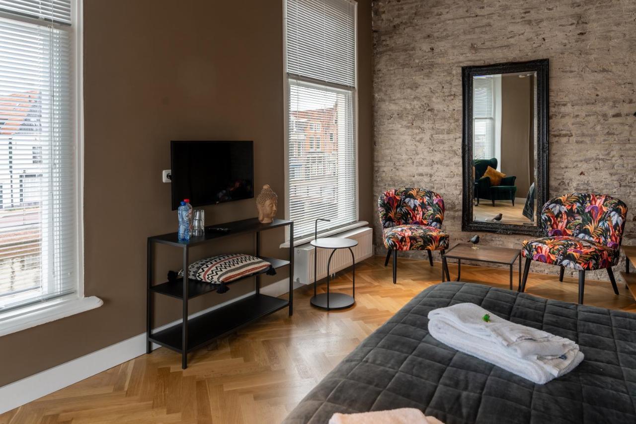 Stadslogement Hoogend Sneek Ngoại thất bức ảnh